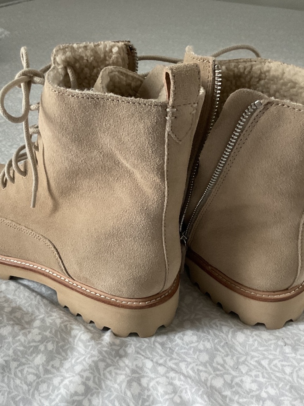 NWOB Banana Republic Tan Suede Boots 9